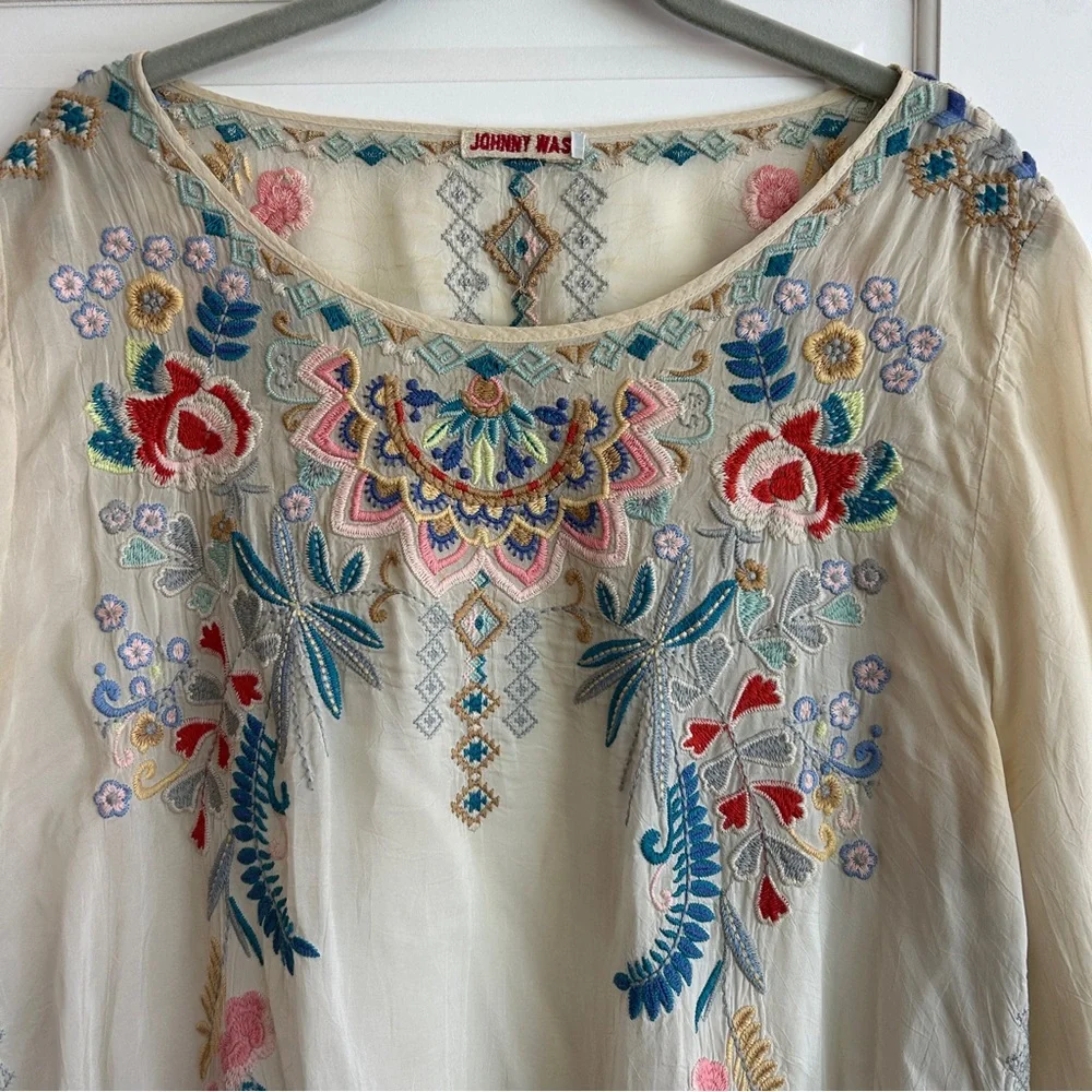 Johnny Was Cream Floral Embroidered Top L - Picture 7 of 7